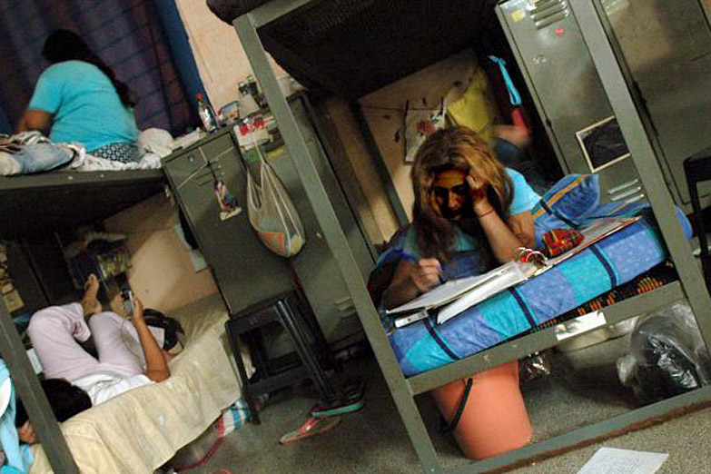 ABUSO DE LA CHICA EN ARGENTINA